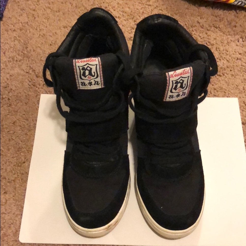 LIMITED ASH SHOES!!